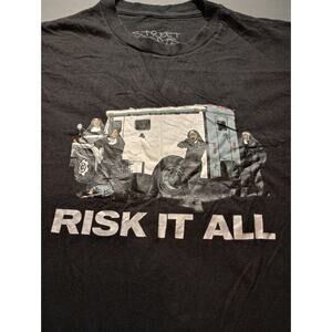 Risk It All T Shirt Men's Size Medium